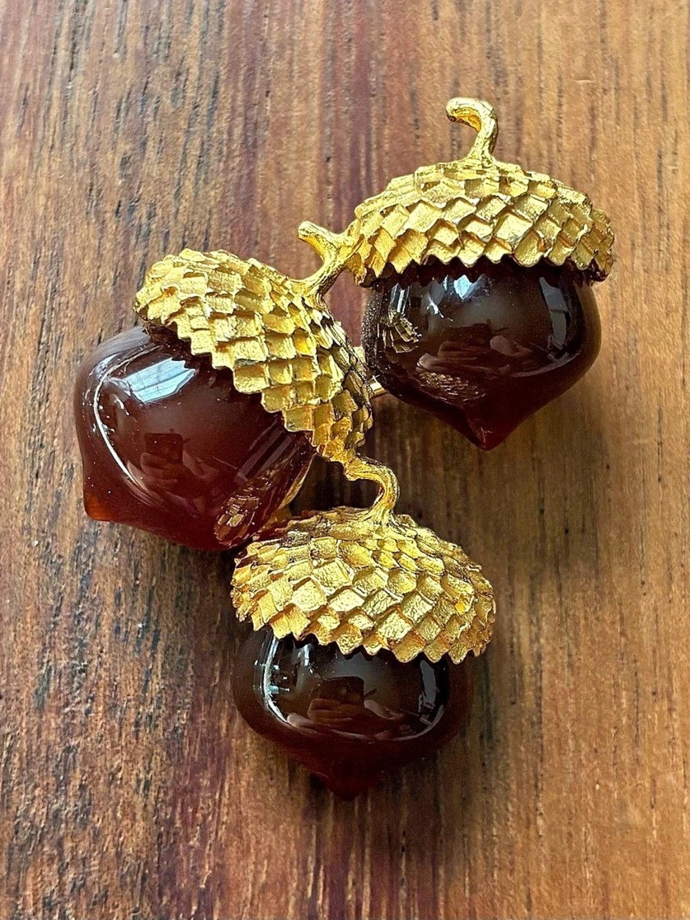 Acorn Brooch Brown & Gold Tone Acrylic Pin